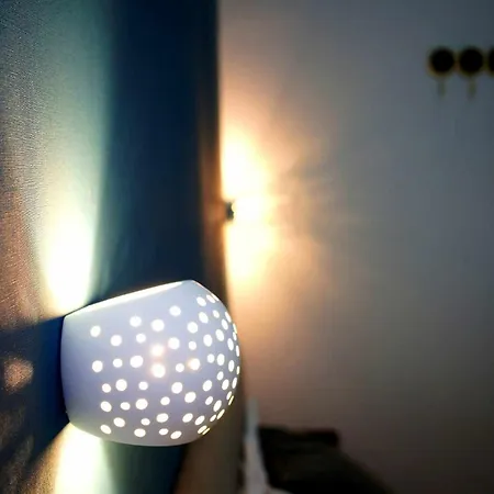 Queen 20 Luxury Duomo 4* نابولي