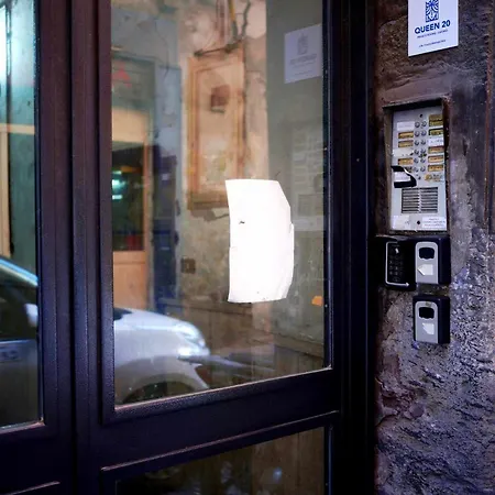 Queen 20 Luxury Duomo 4*