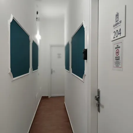 Queen 20 Luxury Duomo Napoli