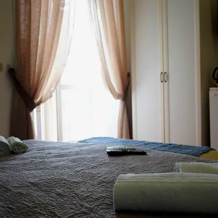 Bed and Breakfast Queen 20 Luxury Duomo Νάπολη