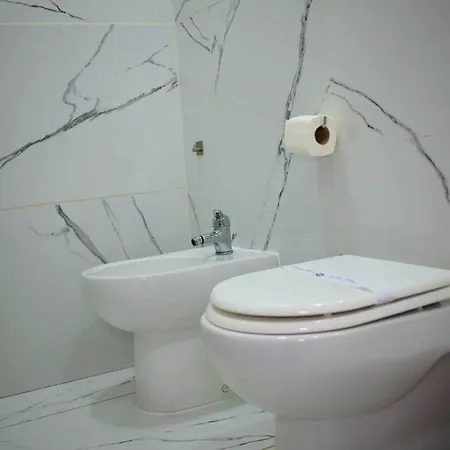 Queen 20 Luxury Duomo Bed & Breakfast 4*