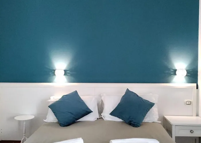 Queen 20 Luxury Duomo 4* 나폴리