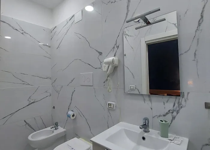 B&B Queen 20 Luxury Duomo 나폴리