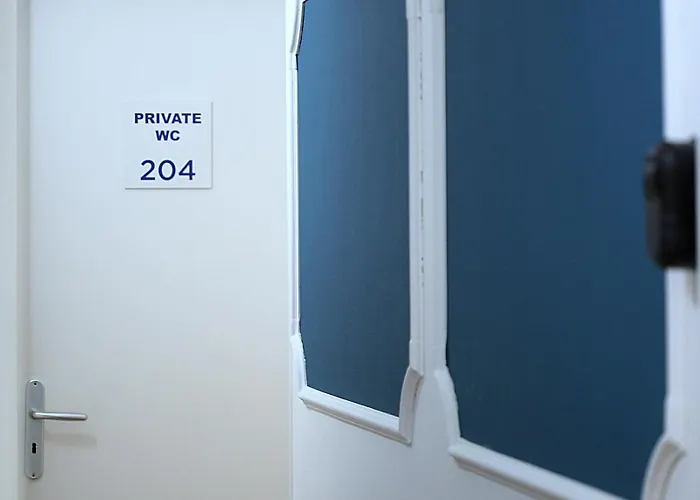 Queen 20 Luxury Duomo 4* 나폴리