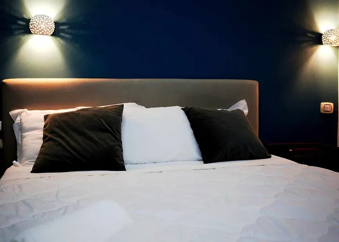 Queen 20 Luxury Duomo 나폴리