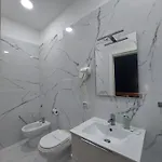 فندق مبيت وإفطار Queen 20 Luxury Duomo نابولي