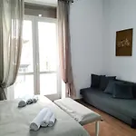 فندق مبيت وإفطار Queen 20 Luxury Duomo نابولي