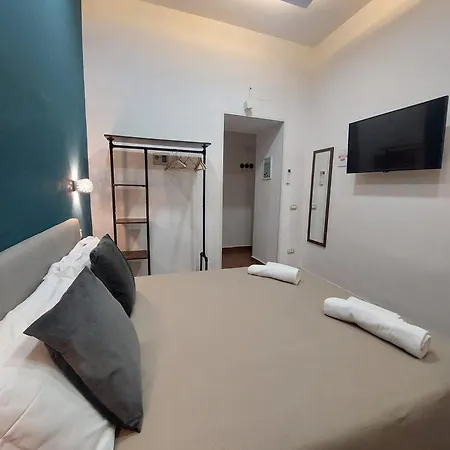 Queen 20 Luxury Duomo Bed and Breakfast