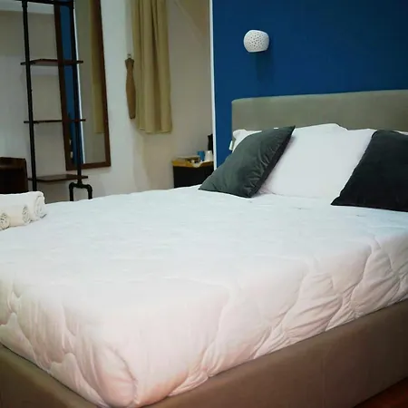 Queen 20 Luxury Duomo فندق مبيت وإفطار