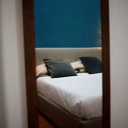 Queen 20 Luxury Duomo B&B 나폴리
