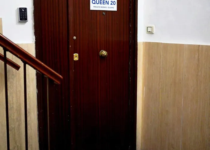 Bed & Breakfast Queen 20 Luxury Duomo Neapel